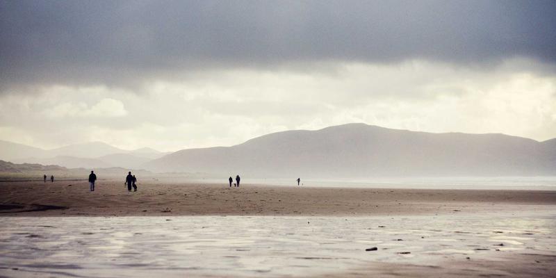 三大热门运动装备选择与入门技巧：跑步、足球、网球完全指南