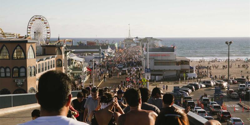 从足球战靴到竞速泳衣：水动力学如何重塑你的体育用品选择