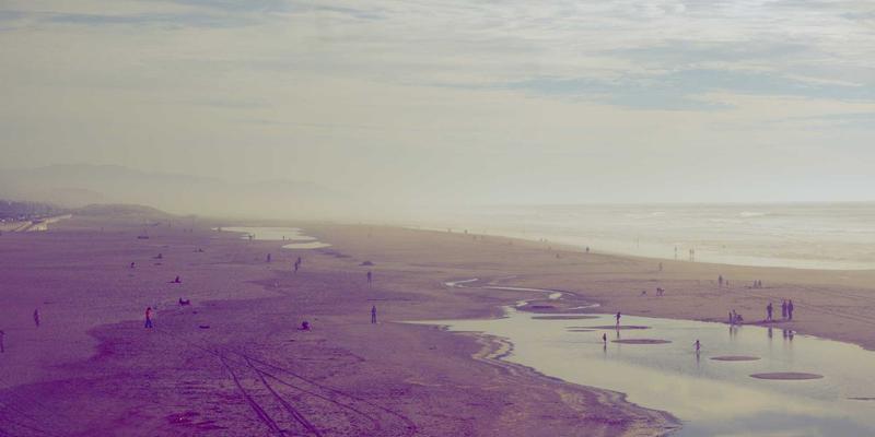 网球、羽毛球与跑步：三大热门运动的装备选择与健康指南